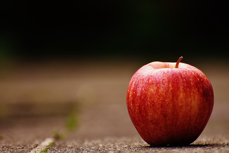 每天多吃一个苹果 一年会长胖近5公斤