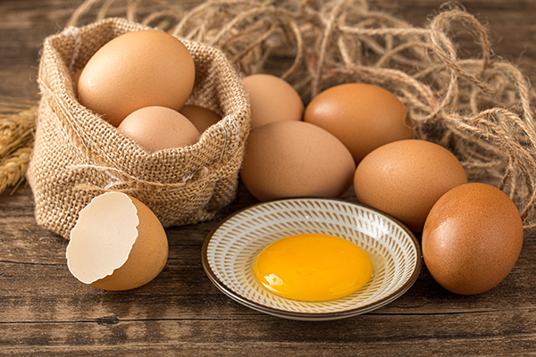 神秘的“绿色”鸡蛋黄，能放心吃吗？